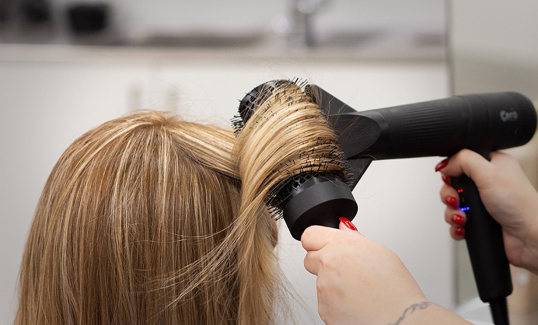 Pasila Salonin henkilökunta banneri